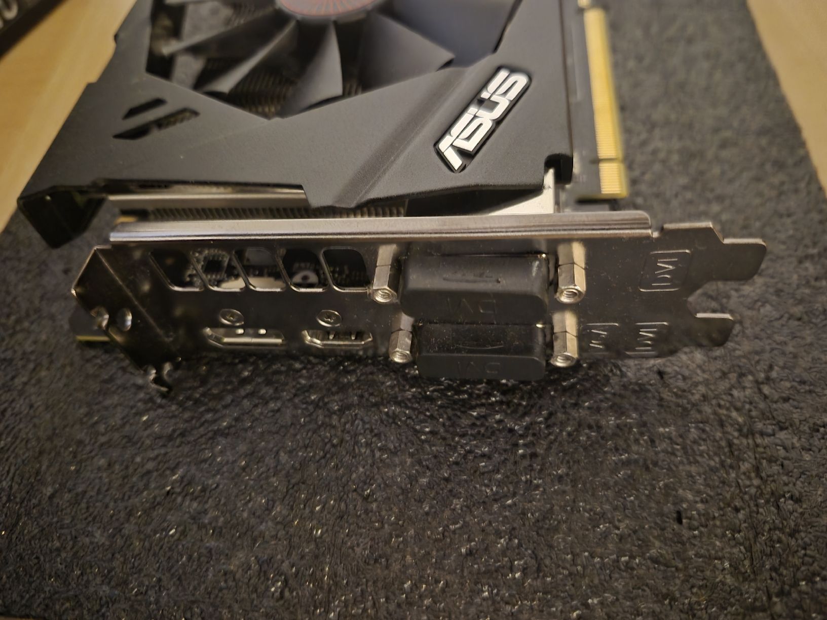 Asus Cartes graphiques: Asus Geforce 970 GTX Direct CU II – D'occasion à Dielsdorf par BARDARRU 3