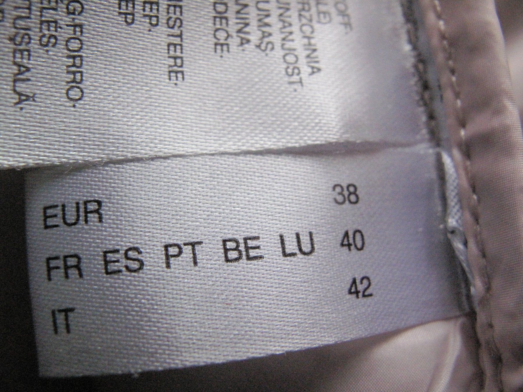 C&A Giacche: VERY Light Spring Jacket Size 38 Porto  9 Fr. – Usato da glarus venduto da Engel_888 2