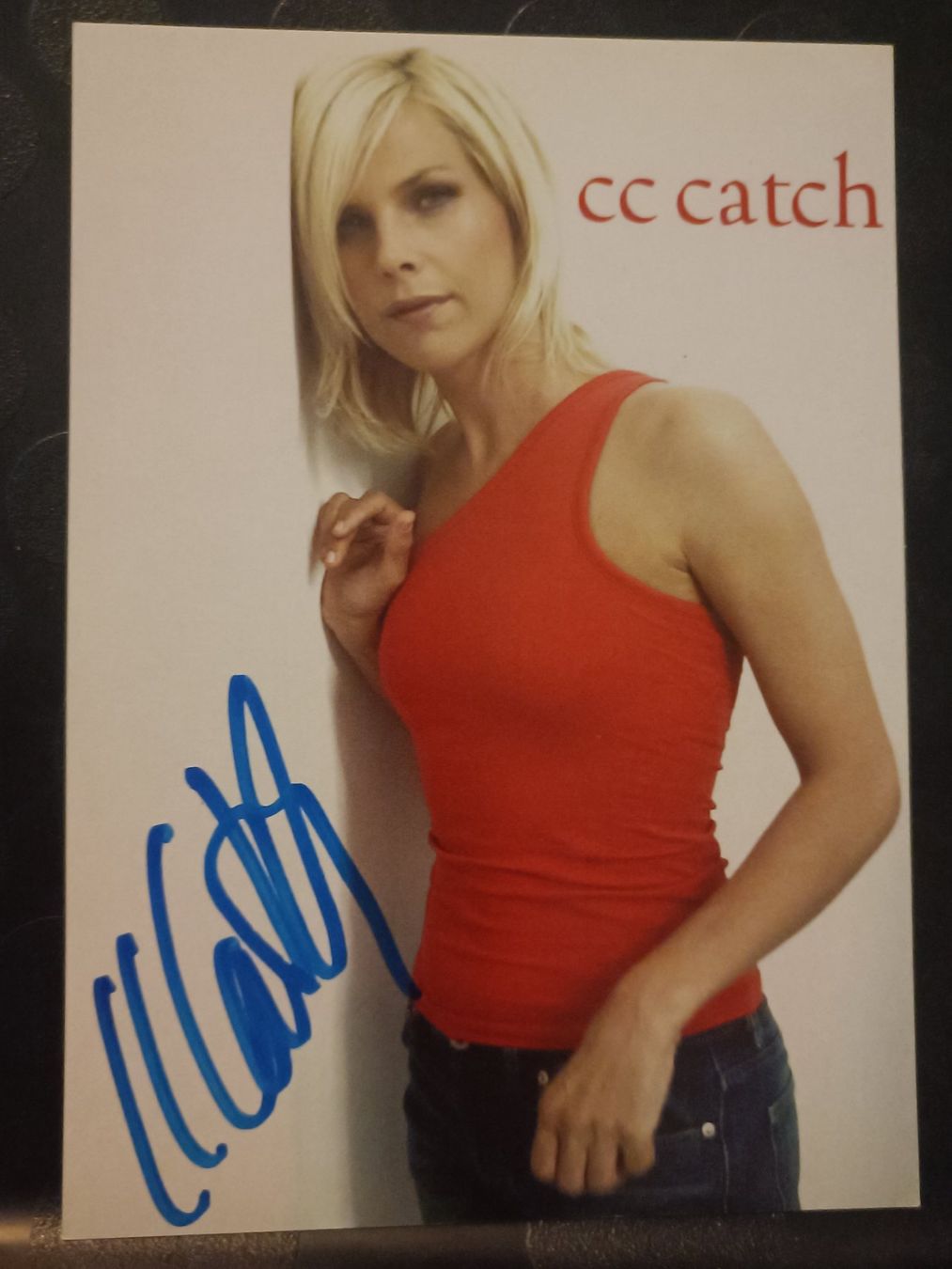 Autografi: C. C. Catch - handsigniertes Autogrammkarte – Usato da Menziken venduto da Artographs