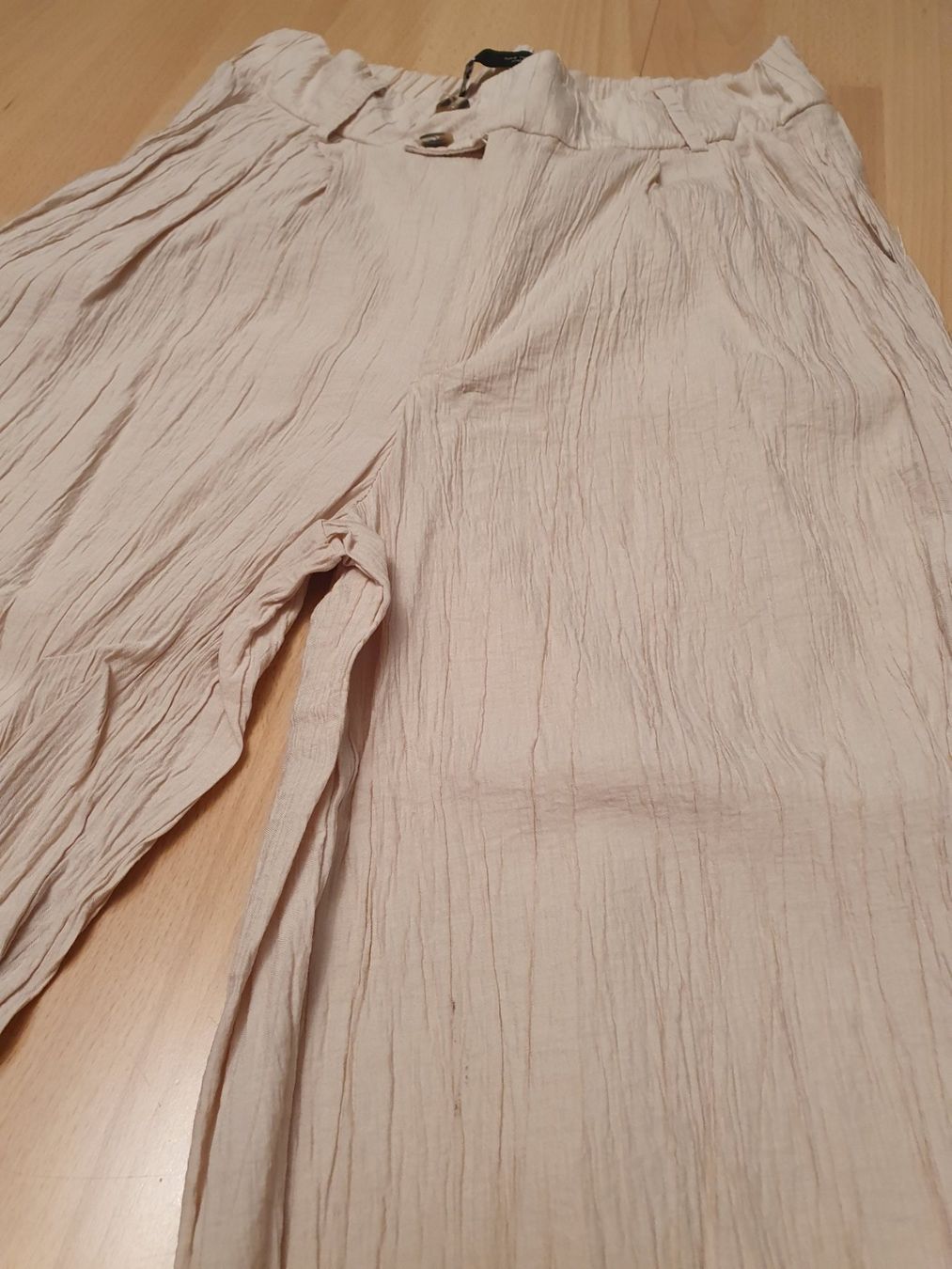 Zara Hosen: Beige Hosen, Zara, Gr. S – Neu (gemäss Beschreibung) aus Winterthur von MiliB. 2