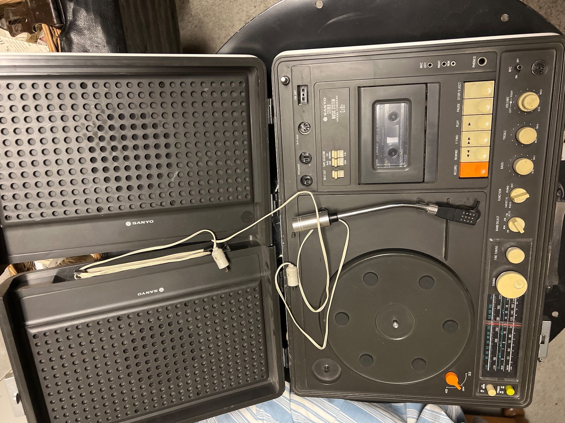 Sanyo Giradischi: Valise Sanyo Stereo Misique – Usato da Veyrier venduto da Jeffdodo 1