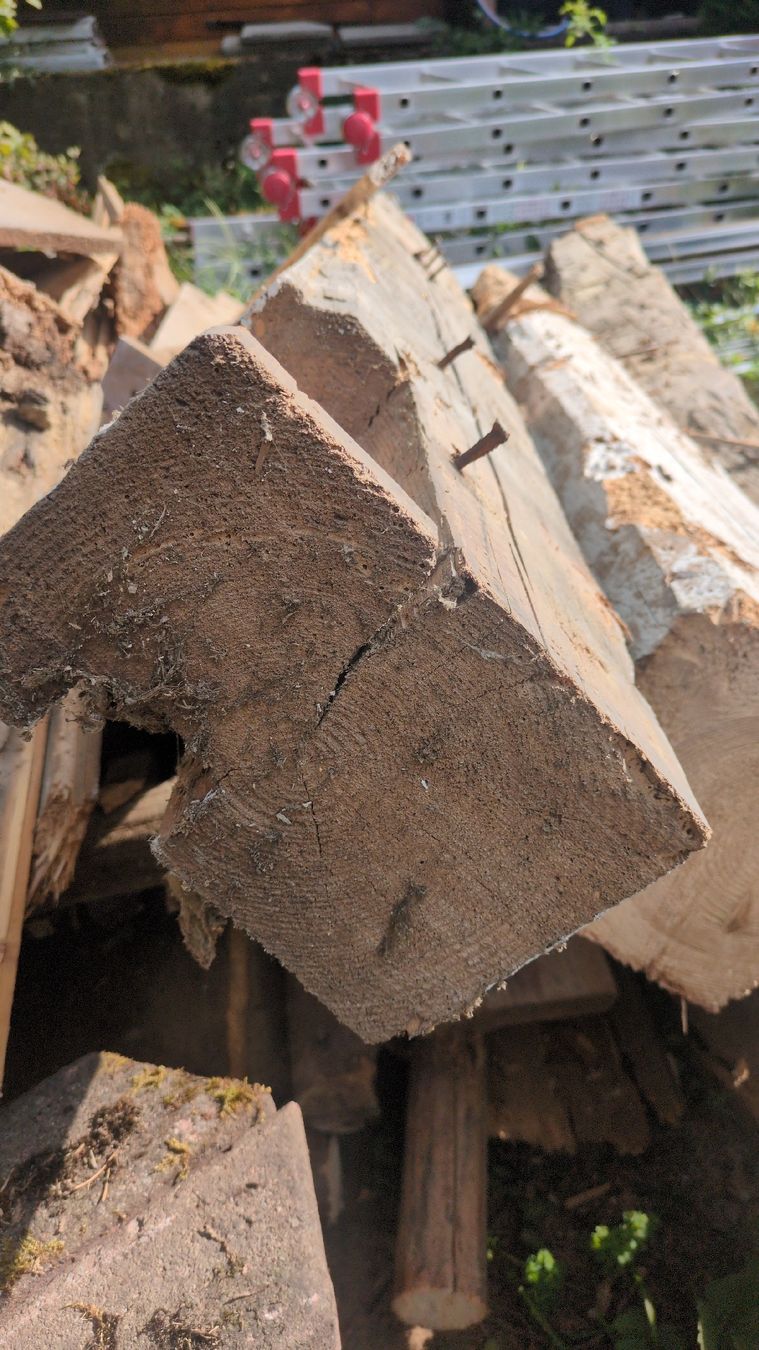 Holzartikel: Altholzbalken – Gebraucht aus Zwillikon von gomer 1