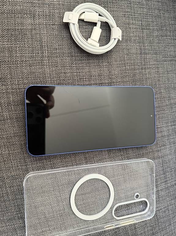 Telefoni cellulari / Smartphones: Samsung Galaxy S25+ 256gb – Usato da Wettingen venduto da pitufo8