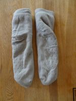Super warme graue Socken rutschfest Gr. 38-39 - Ri24.4