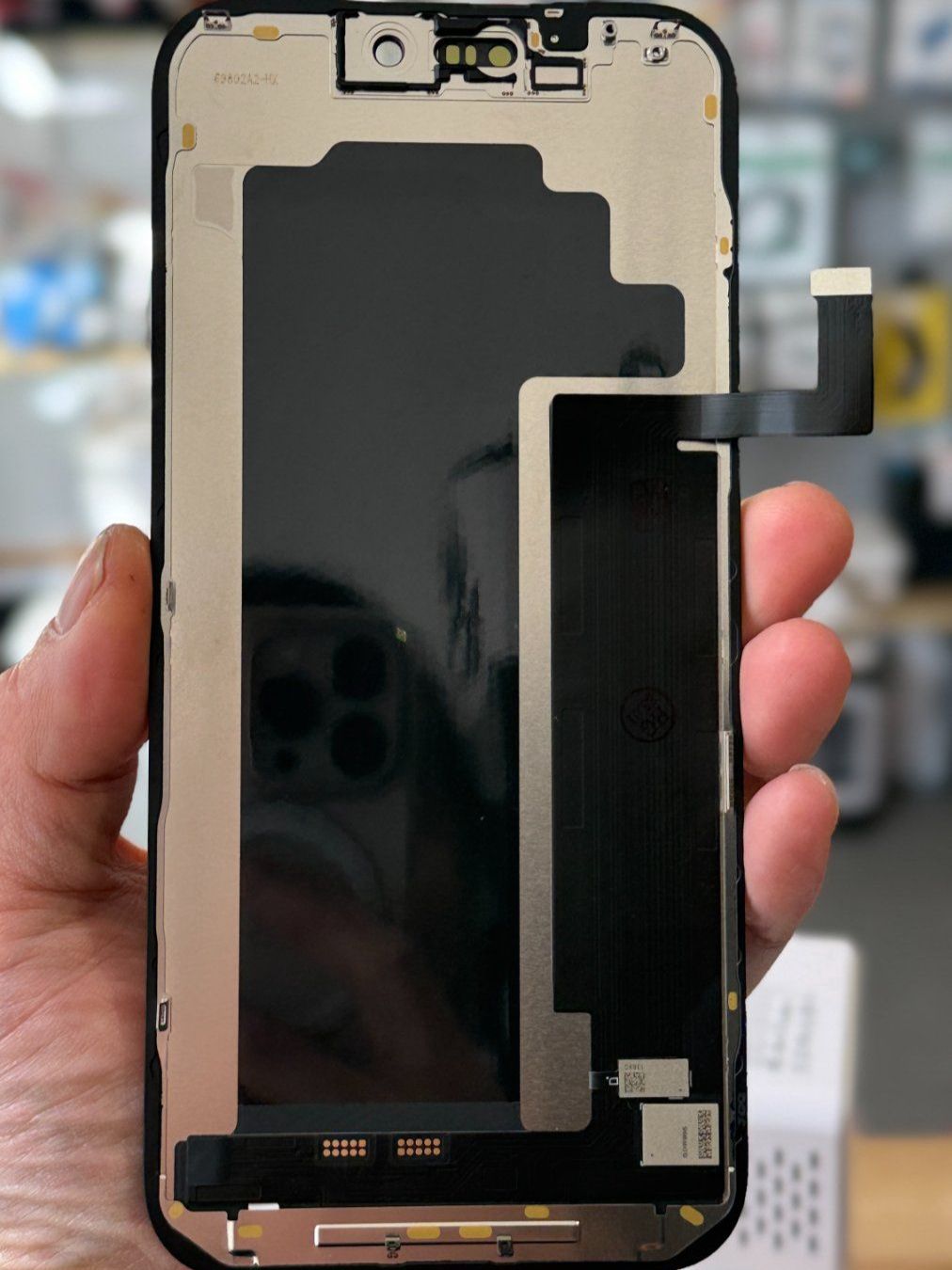 Telefoni cellulari / Smartphones: Display OLED LCD iPhone 17 Pro – Nuovo e nell'imballaggio originale da Morges venduto da DA-repa