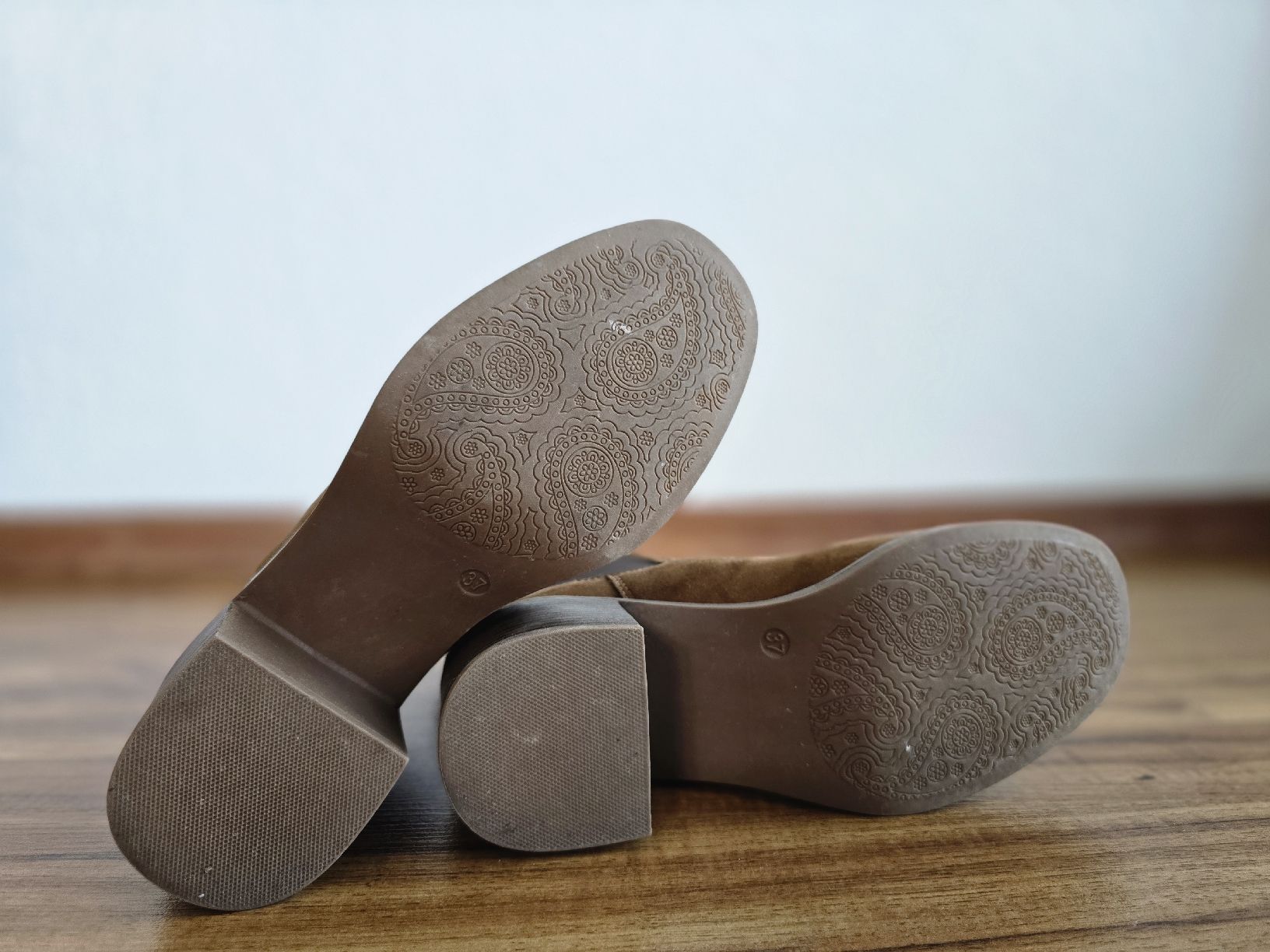 Scarpe da donna: Chelsea Boots Gr. 37 – Usato da Leissigen venduto da No-Da 1