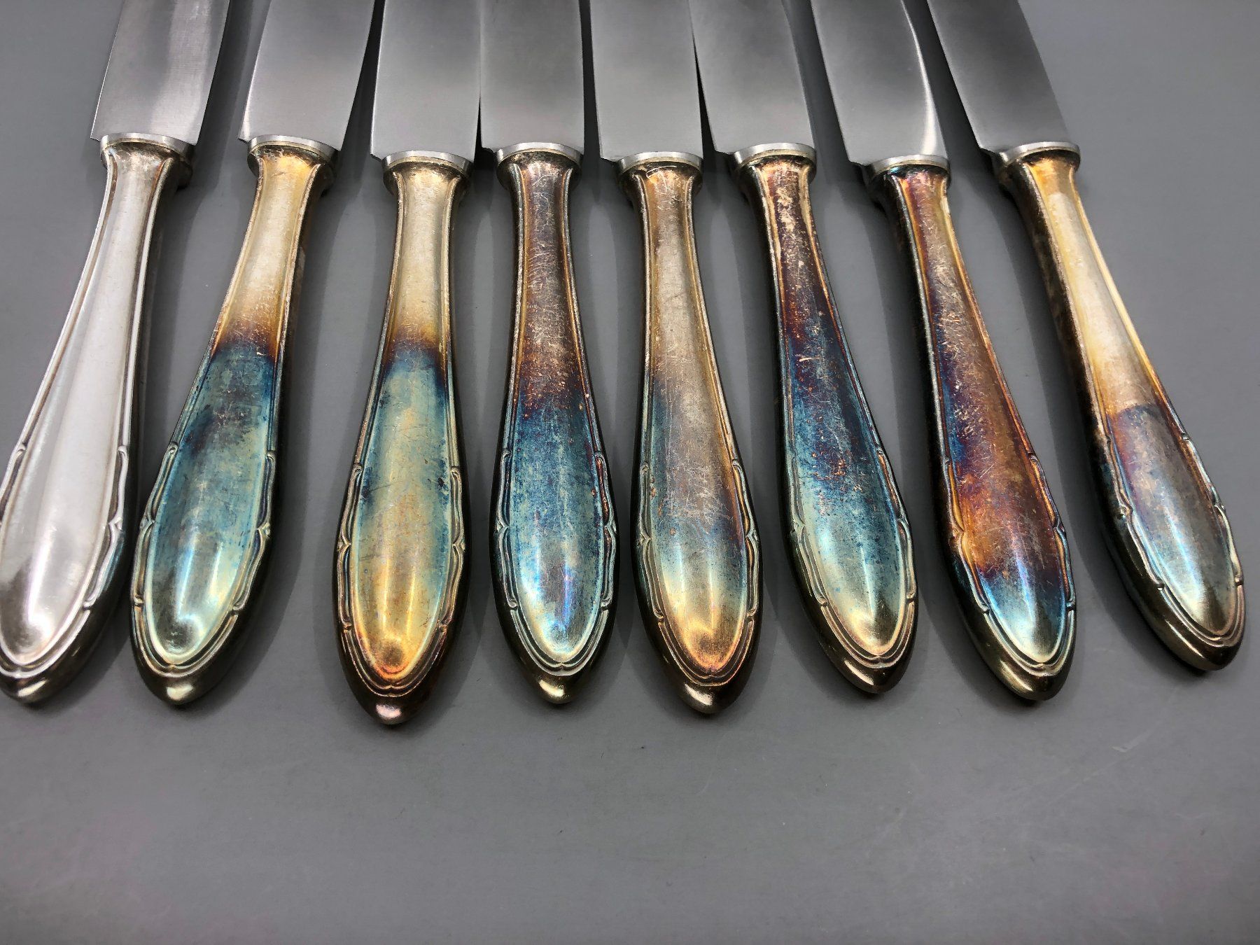 Besteck: 8 Tafelmesser versilbert – Gebraucht aus Basel von Tiabeanie 7