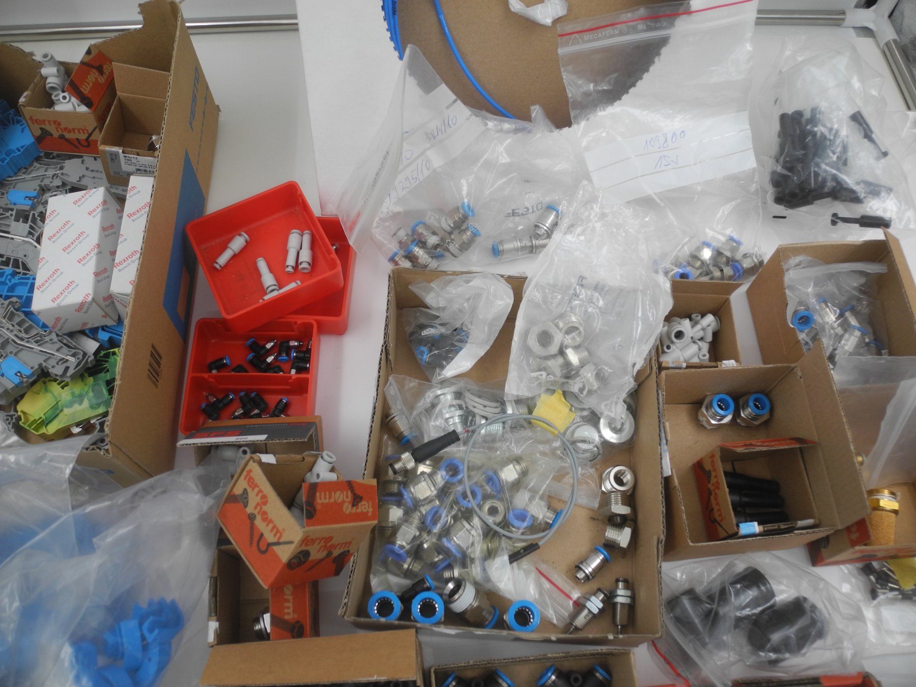 Elektronikbauteile: Festo Verschraubungen, Nr. 47b – Gebraucht aus Kottwil von Crazyrolf 5