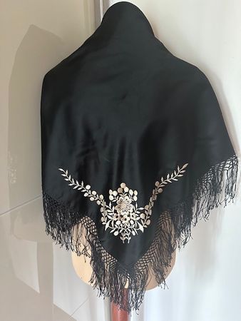 Tracht, Schultertuch
