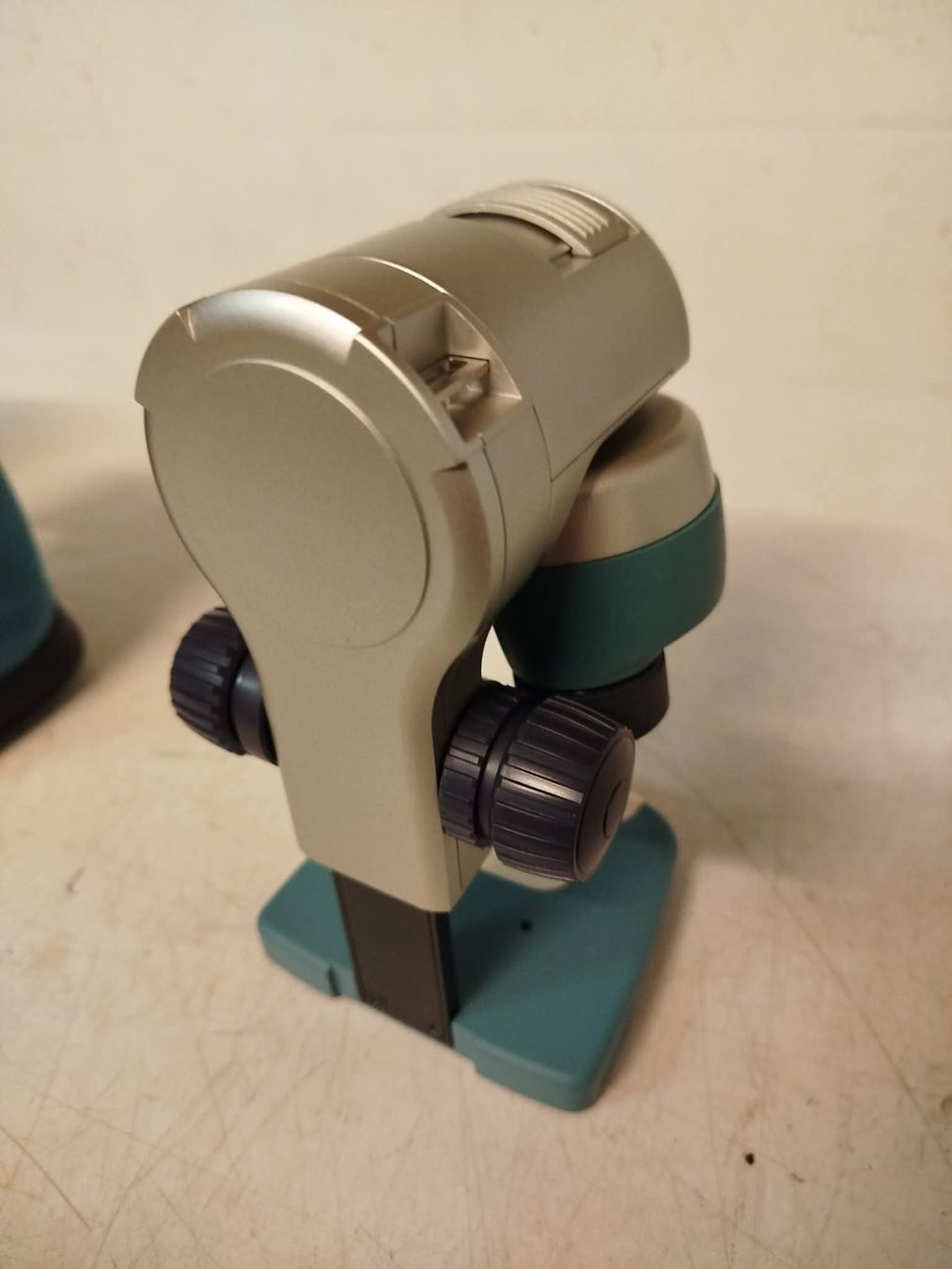 Nikon Microscopes: Nikon mini microscope portable. – D'occasion à La Chaux-de-Fonds par Emmaus2300CDF 7