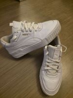 Puma Turnschuhe Weiss Grösse 40.5 gute Zustand