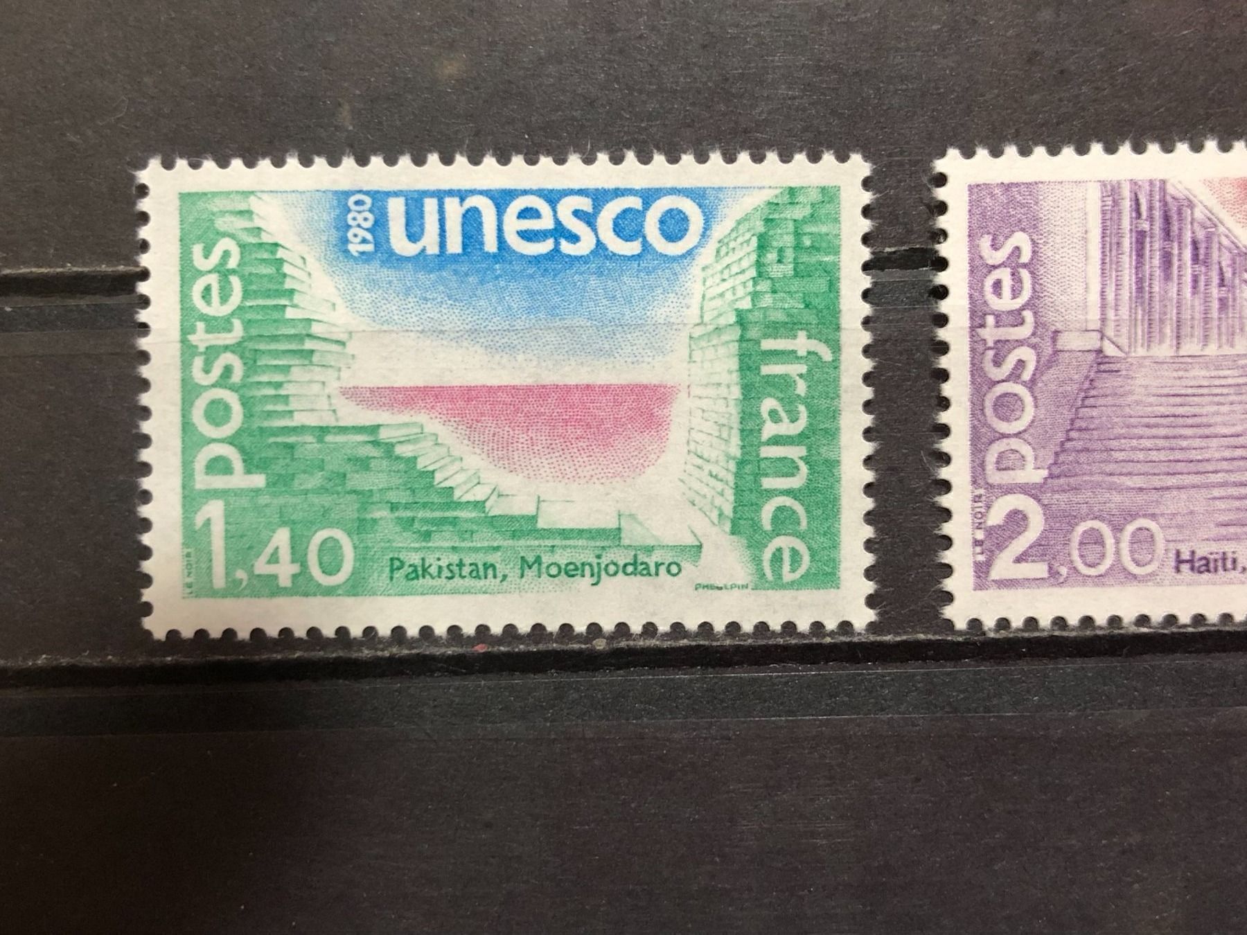 Tutti i francobolli: Triplet UNESCO Neuf** 1980 – Nuovo e nell'imballaggio originale da Lausanne venduto da ffhoud 1