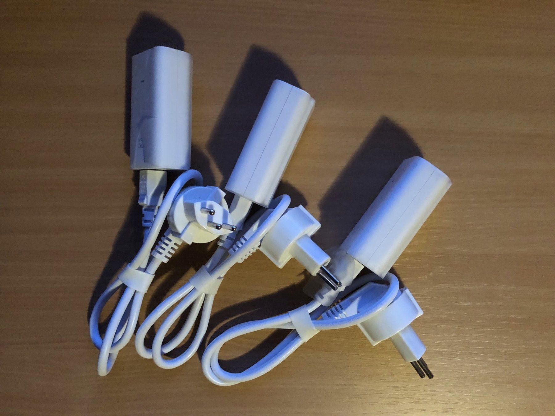 Unità & Adattatore: 3er-Set POE-Einspeisung (Kabel/Adapter) – Usato da Buchs SG venduto da Handyman77