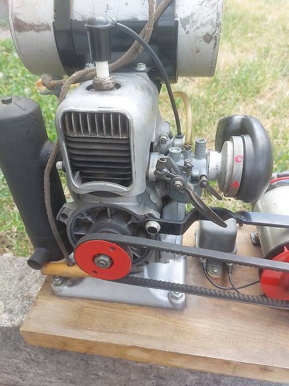 Sachs Motori: Sachs Motor 1967 mit Lichtmaschine etc. – Usato da Bremgarten AG venduto da marcelbu62 3