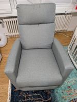 Grauer Schaukel-Relaxsessel / Stillstuhl mit Liegefunktion