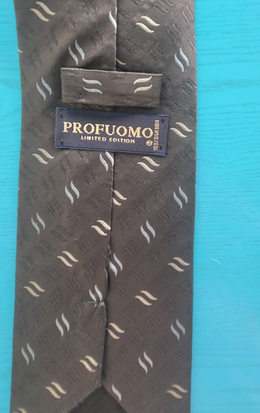 Cravatte: Schwarze Krawatte mit hellblau - beigem Muster von Profuomo – Nuovo e nell'imballaggio originale da SCHÜBELBACH venduto da CoKaHa 3
