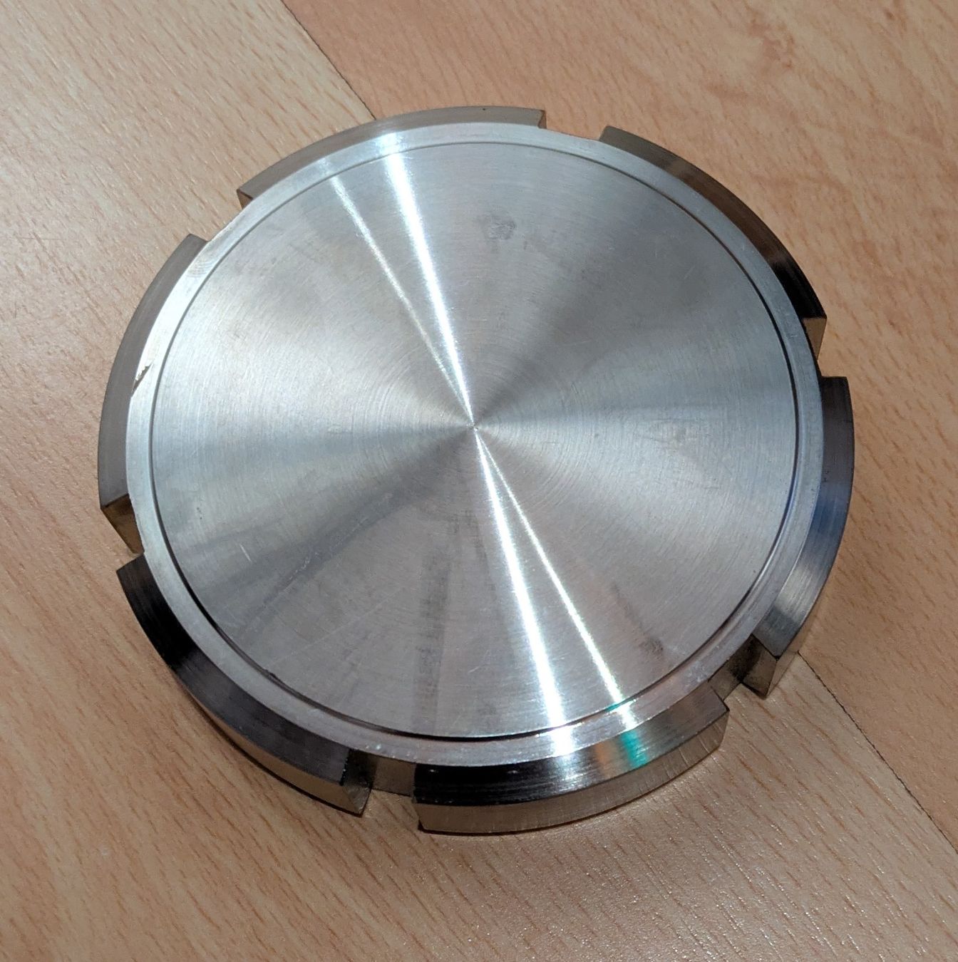 Cuisines complètes: Chromstahldeckel – Neuf (Voir description) à Wileroltigen par Fam.Mani
