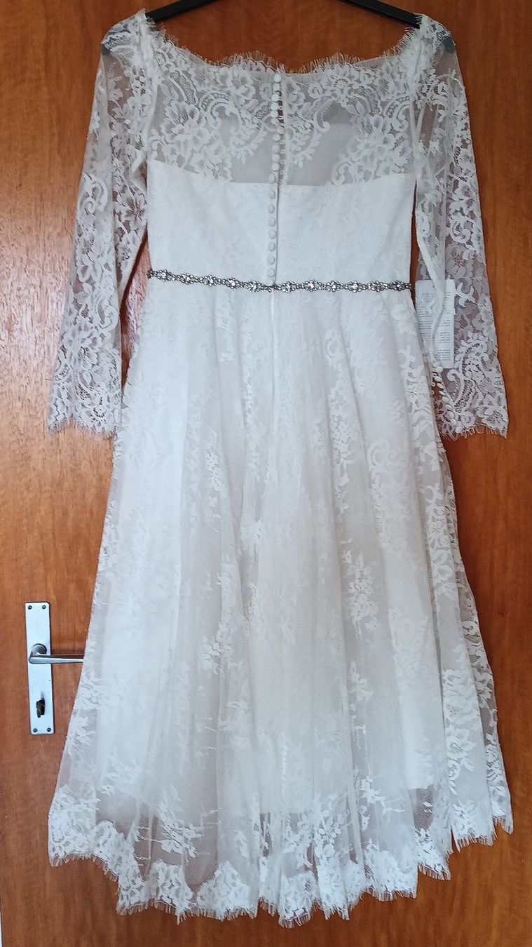 JJ’s House Robes: Hochzeitskleid Neu! – Neuf (Voir description) à Seengen par Gruenewolke 5