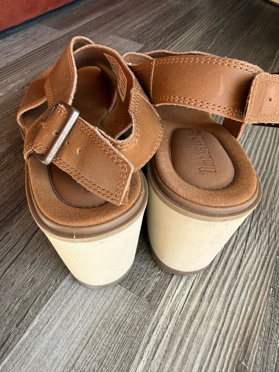 Timberland Scarpe da donna: Sandales Timberland, taille 37.5 – Usato da Monthey venduto da Joseph-29 2