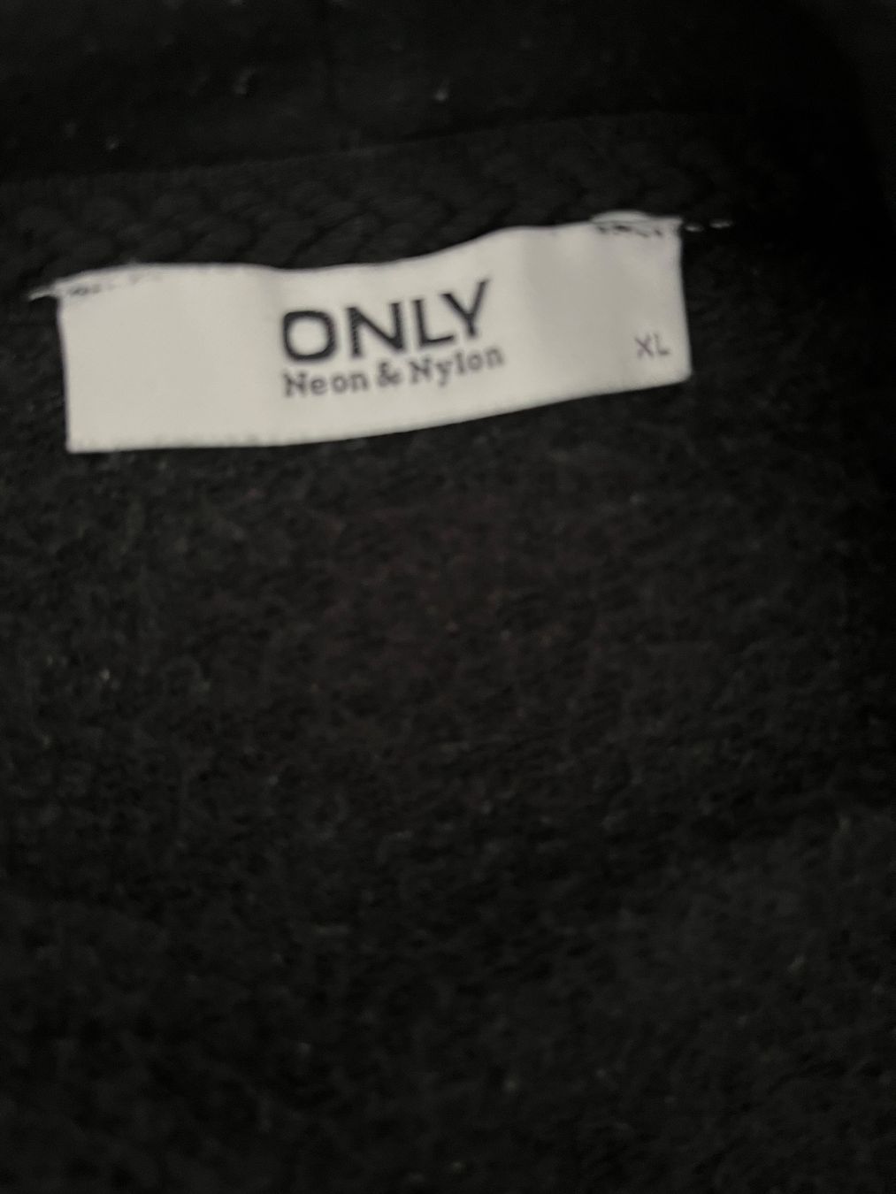 Only Maglioni & Felpe: ONLY Hoodie, Gr XL – Usato da Luzern venduto da Sono2 1
