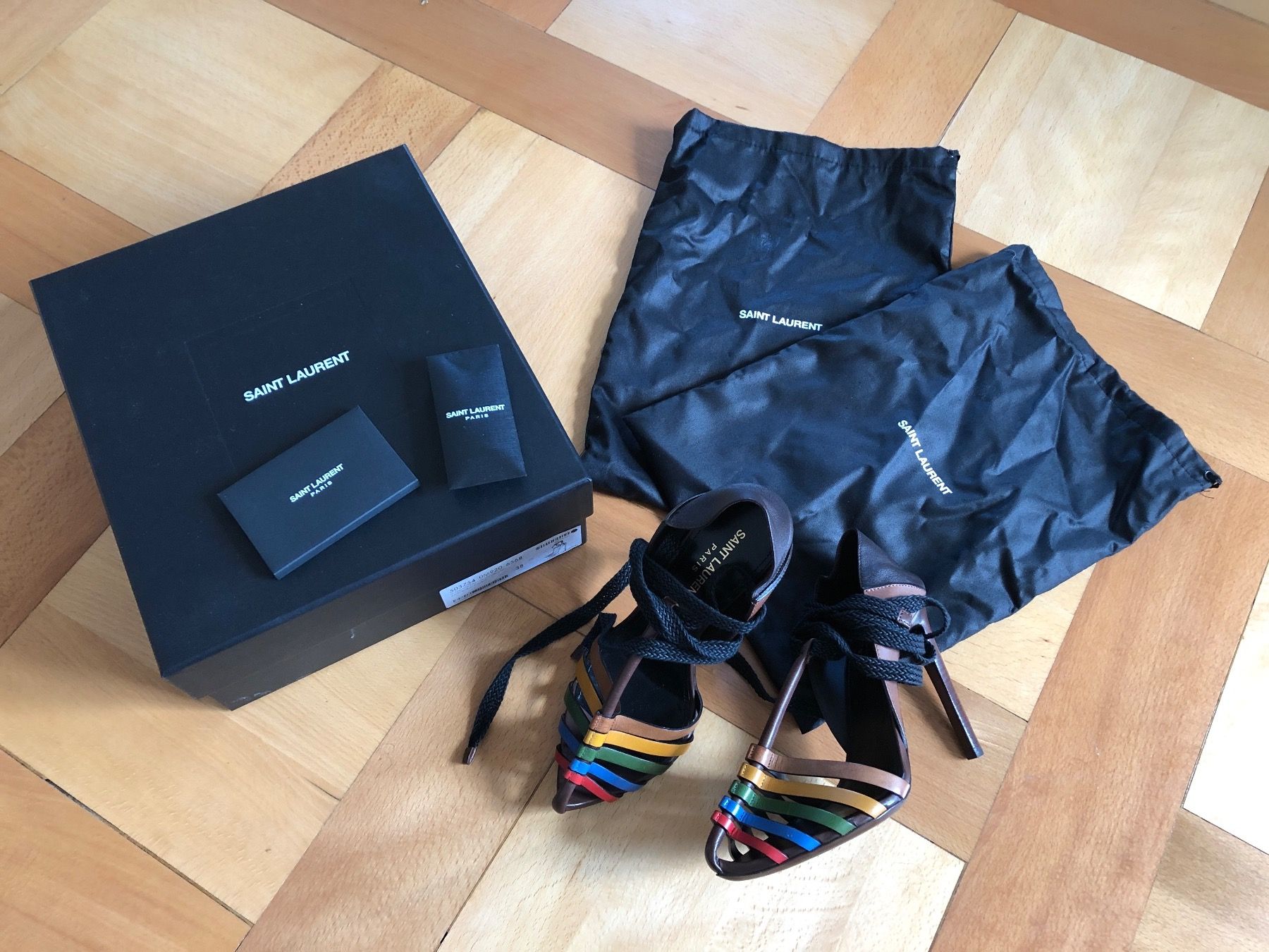 Saint Laurent Scarpe da donna: SAINT LAURENT / NEW ! – Nuovo e nell'imballaggio originale da Biel/Bienne venduto da calumetlindien 2