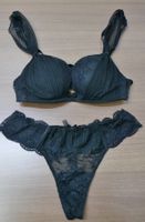 Schwarzes Dessous-Set – BH & String mit feiner Spitze