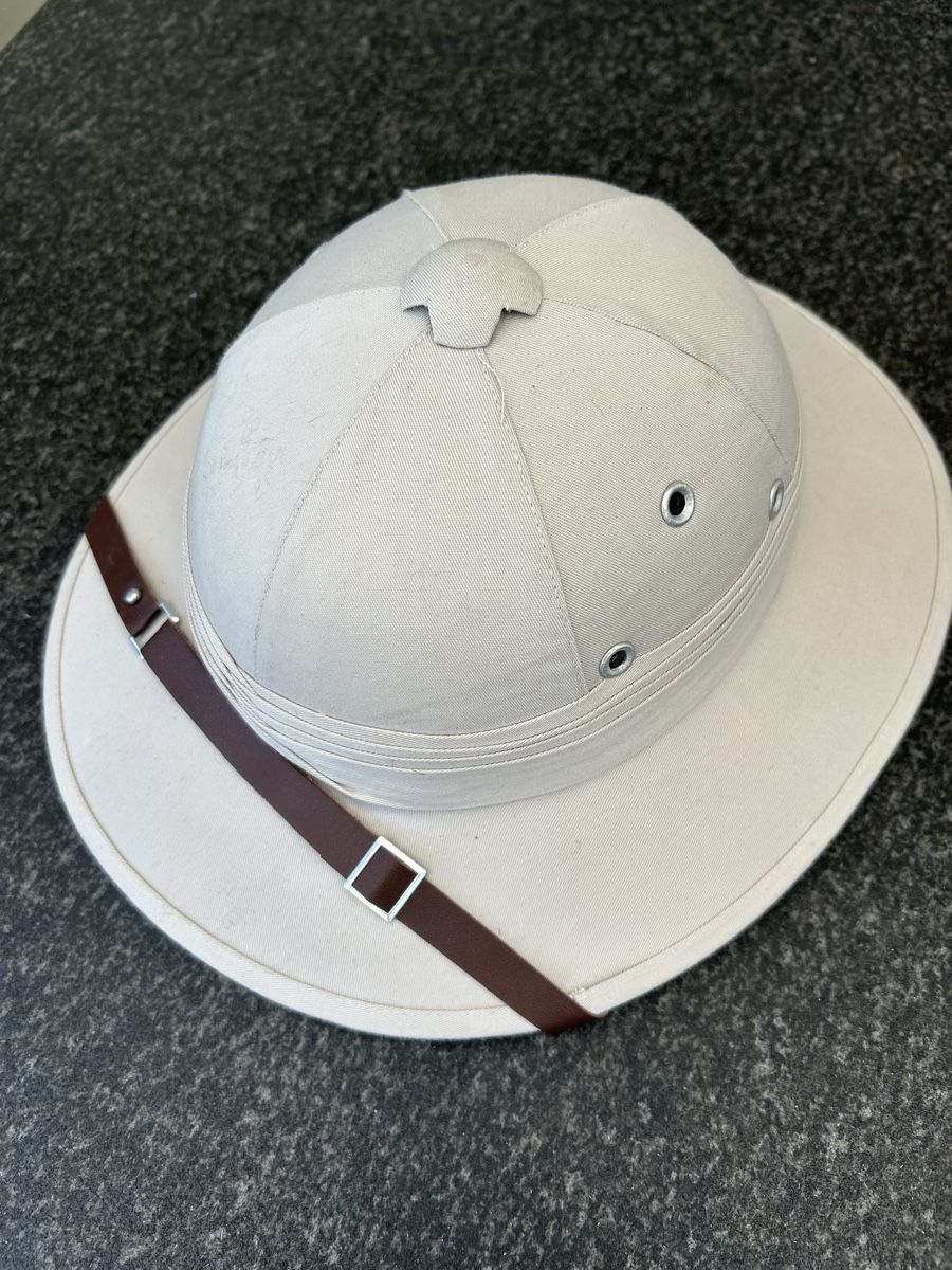 Copricapi, berretti & cappellini: Tropenhelm – Usato da Dürrenäsch venduto da chinook65