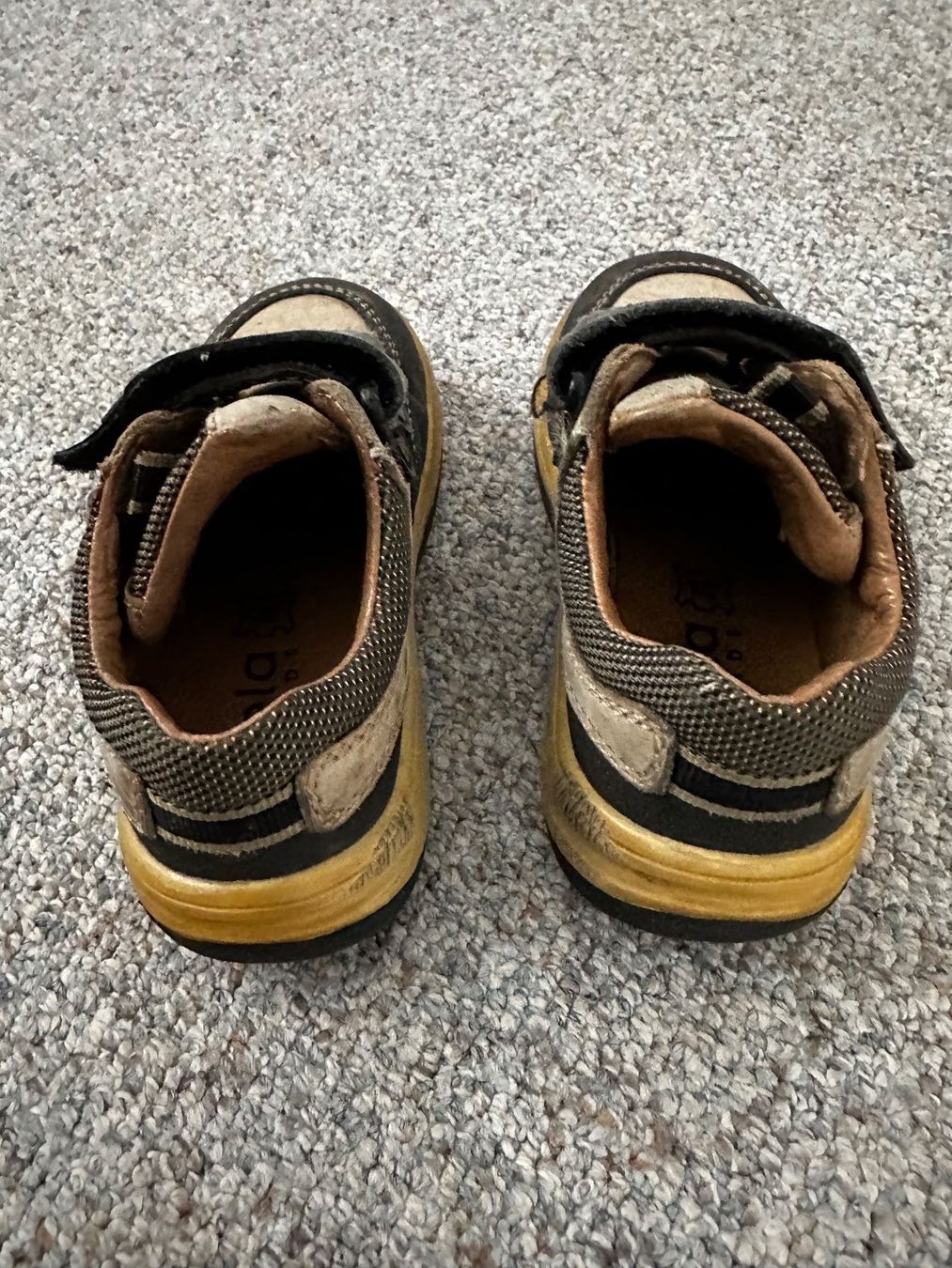 Scarpe per ragazzi: Kinderschuh Grösse 25 von Jena – Usato da Wagenhausen venduto da vintagesecondhand 1