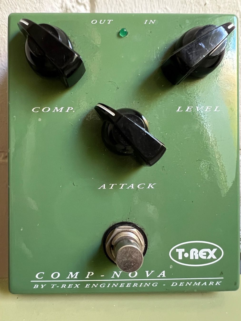 Strumenti musicali: T-Rex 🦖 Comp-Nova Guitar Pedal – Usato da Hochdorf venduto da Brandnew 2