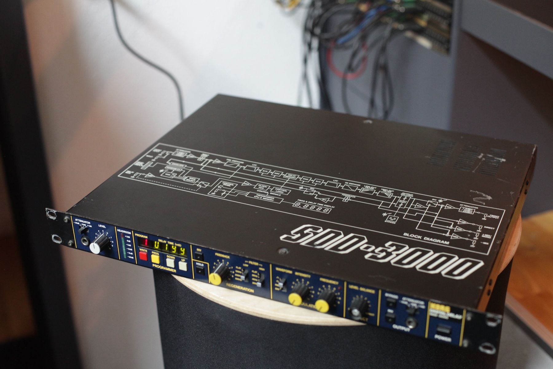 Korg Mischpulte: Korg SDD-3000, Original-Version im 19"-Rack, sehr selten – Gebraucht aus Fribourg von altmix 2