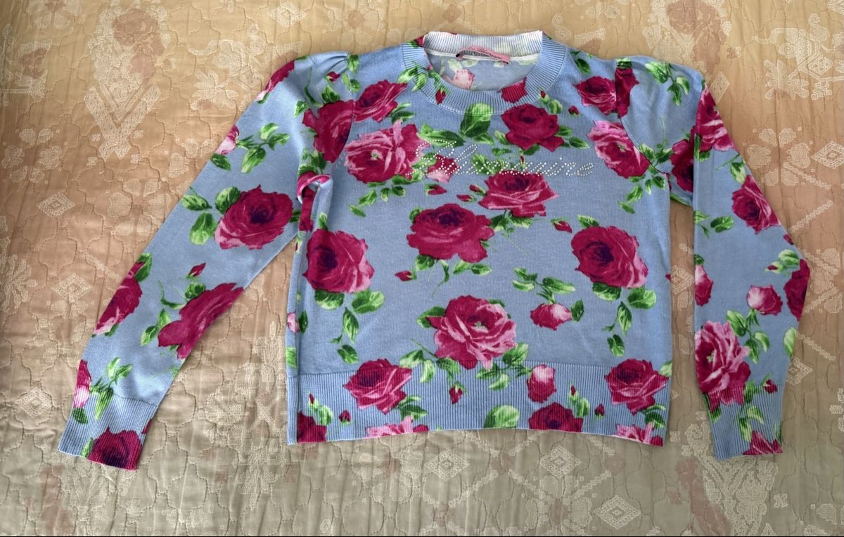 Pullover & Sweatshirts: Pullover Blumarine Grösse 122 – Gebraucht aus Bern von Olenush