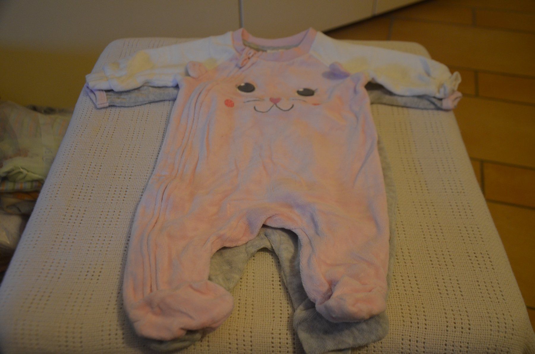 Pyjamas & Ähnliches: TAILLE 50 - 3 PIJAMA – Gebraucht aus Chiasso von Dolly015 1