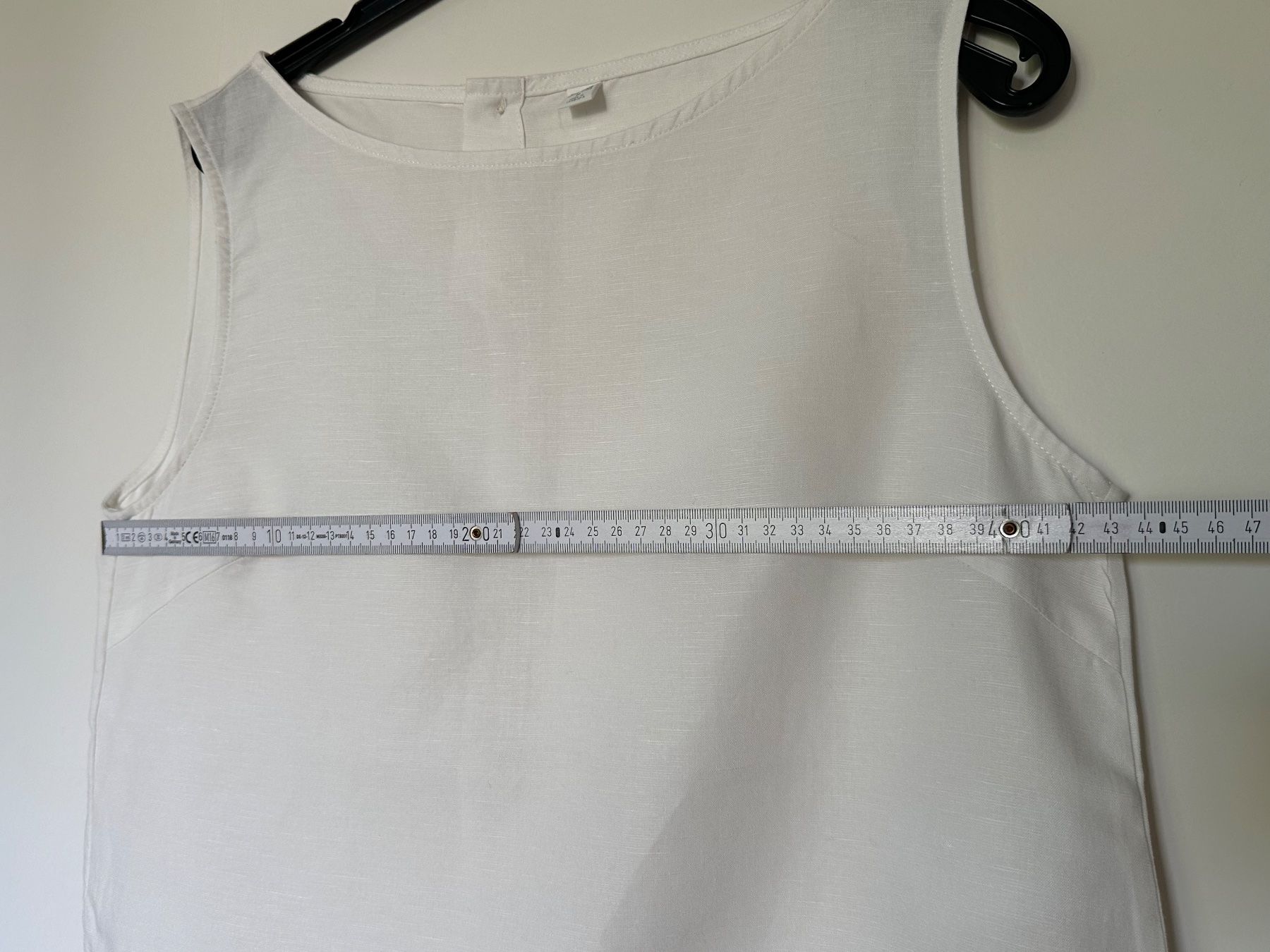 Tops: Uniqlo Top weiss NEU – Neu (gemäss Beschreibung) aus Zürich von ong8 5