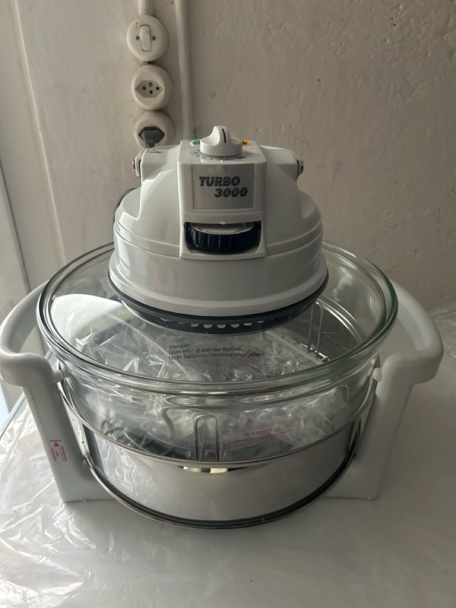 Elettrodomestici da cucina: Neu Turbo 3000 Heissluftgrill – Nuovo e nell'imballaggio originale da Dulliken venduto da Lindt.1845