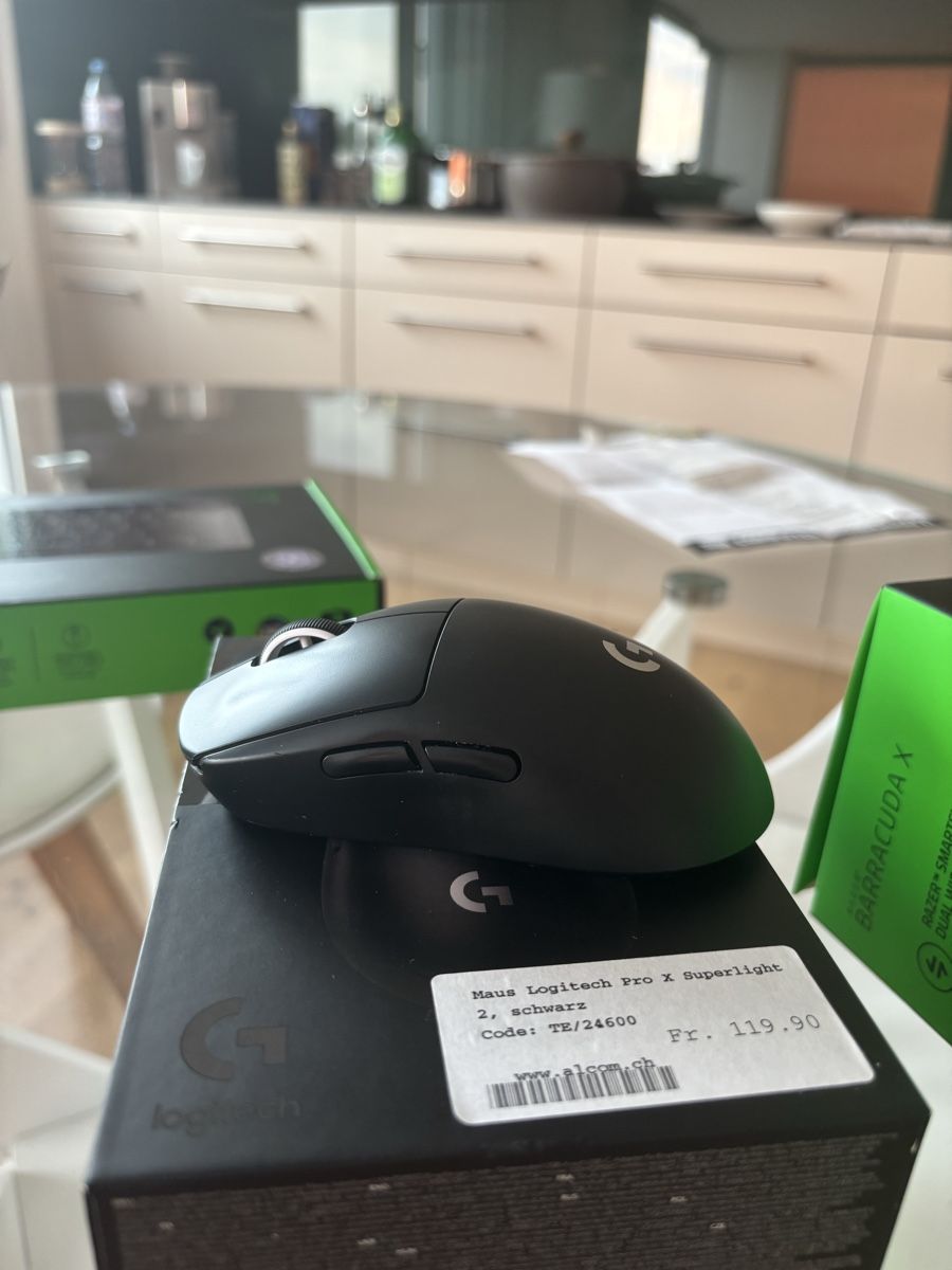 Logitech Mouse: Superlight 2 X Pro Bluetooth  – Usato da Siebnen venduto da pat_ws2j 1