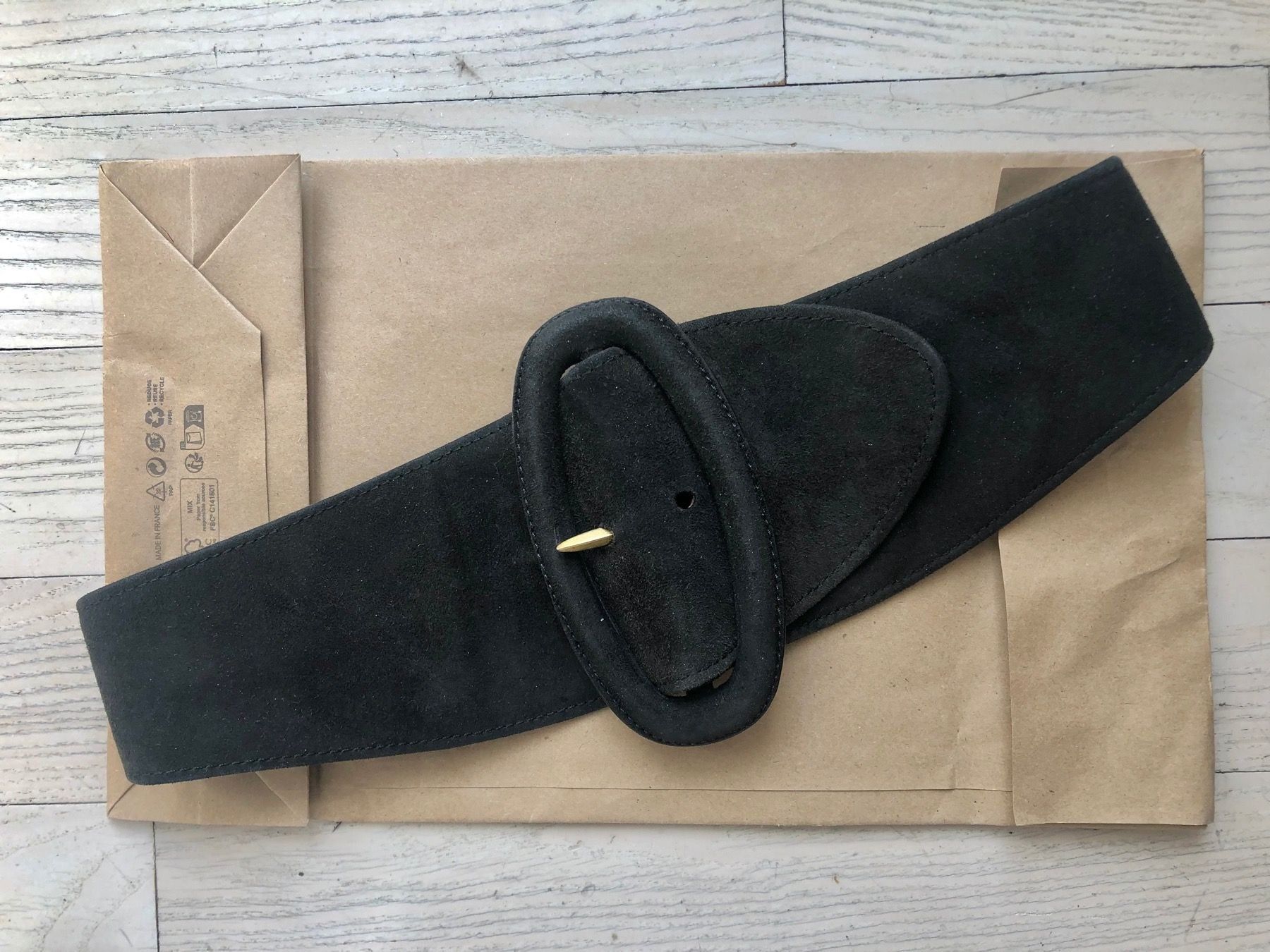 Cinture: Donna Karan Wildleder schwarz Gürtel 75 – Usato da Ennetbaden venduto da bargainhunterin