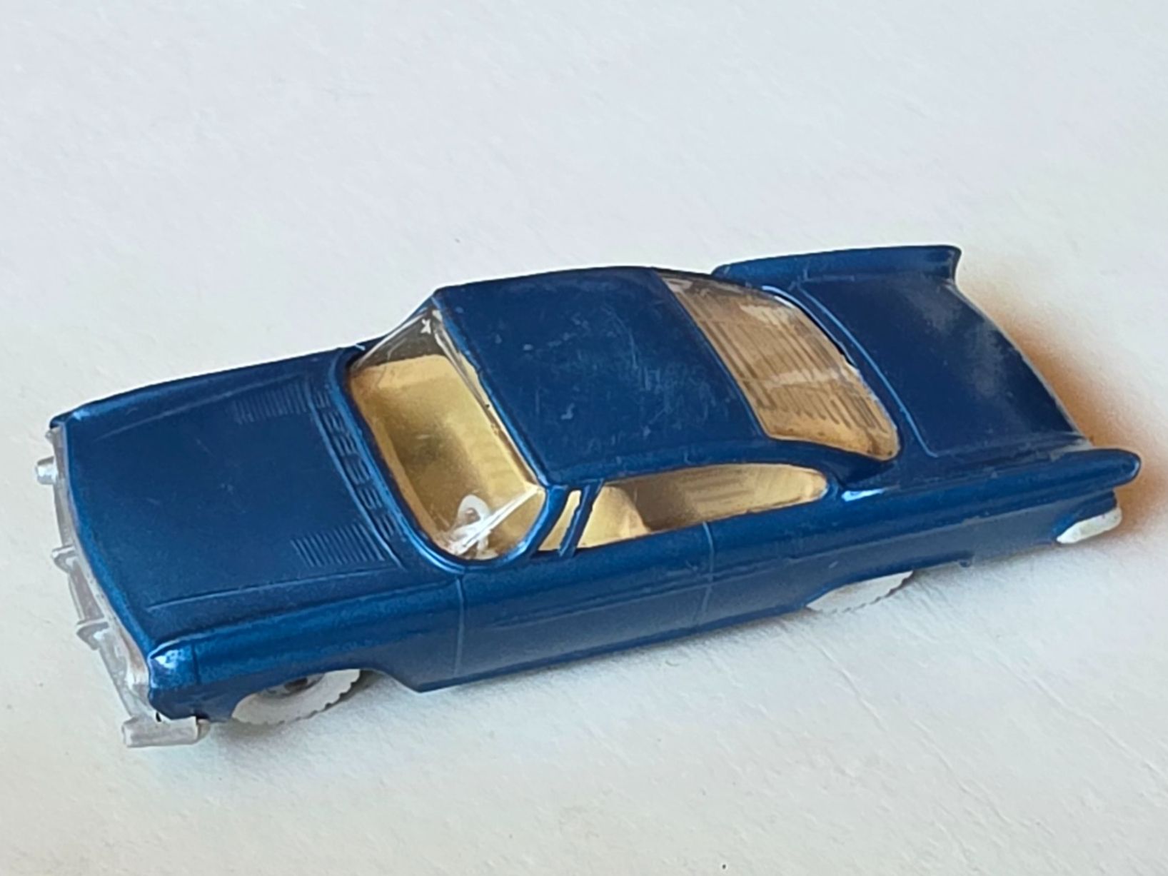 Modellautos: Lone Star Roadmaster Dodge Dart Phoenix v8 engine Modellauto – Gebraucht aus Fischbach-Göslikon von PitBullDoll