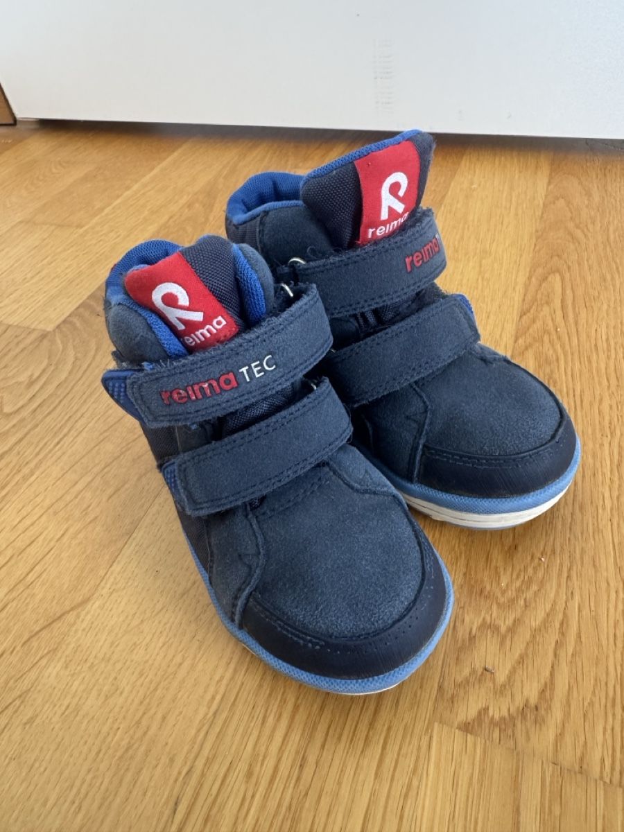 Reima Scarpe da uomo: Kinder Winterschuhe Reima Tec blau Gr 25 – Usato da Rüschlikon venduto da AndreaCaroline