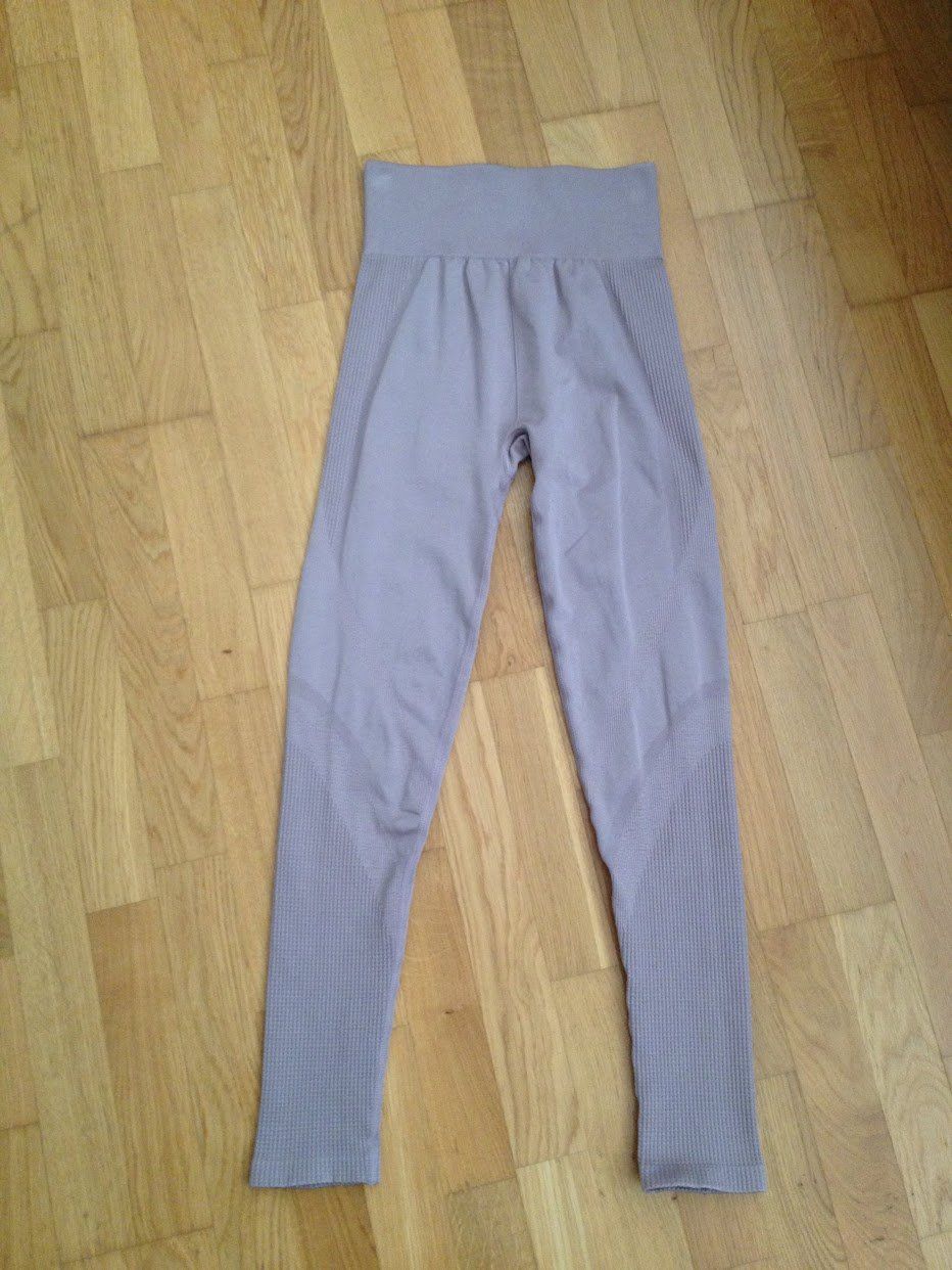 H&M Leggings: Leggins – Gebraucht aus Dübendorf von Fip05