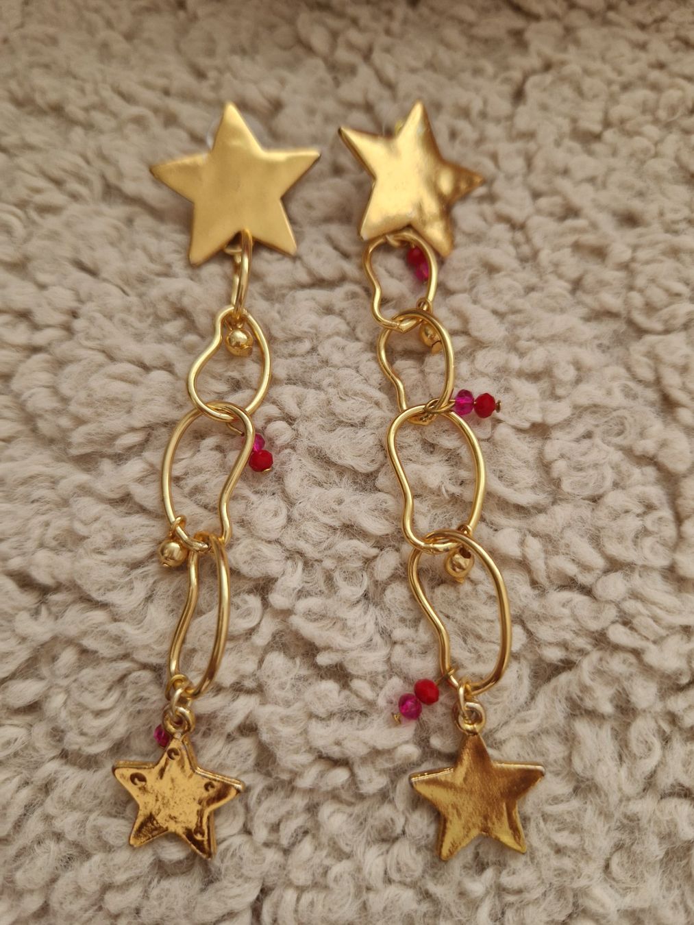 Mango Orecchini pendenti & Orecchini a lobo: Mango Ohrringe mit Sternen Gold und Pink, neu! – Nuovo (secondo la descrizione) da Erlinsbach SO venduto da ULIKH 1