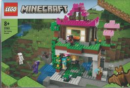 LEGO MINECRAFT 21183 THE TRAINING GROUNDS  new
