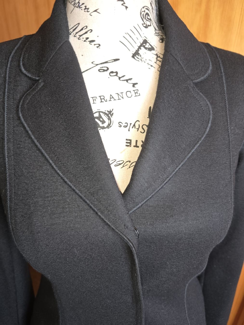 Max Mara Completi & Tailleur: Tailleur MaxMara blu – Nuovo (secondo la descrizione) da calpiogna venduto da dadalter 3