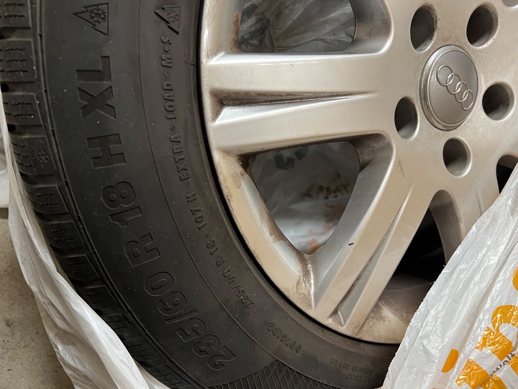 Audi Pneumatici & Ruote complete: Winterreifen Audi Q7 Original – Usato da Regensdorf venduto da StyleTown 4