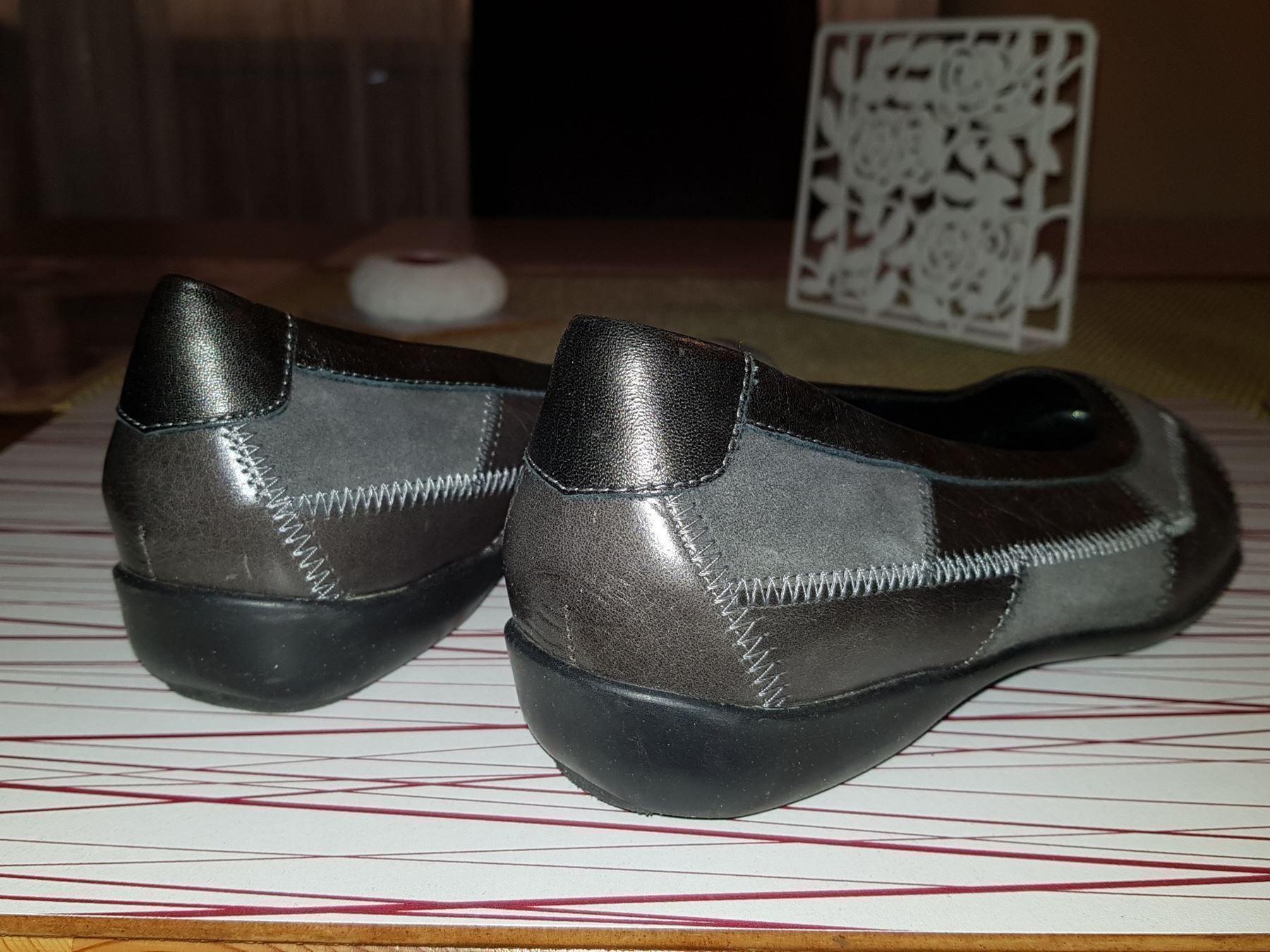 Scarpe da donna: LADYSKO Chaussures / Schuhe pointure / Nummer 36 – Usato da Cossonay-ville venduto da Super-Price-Quality 5