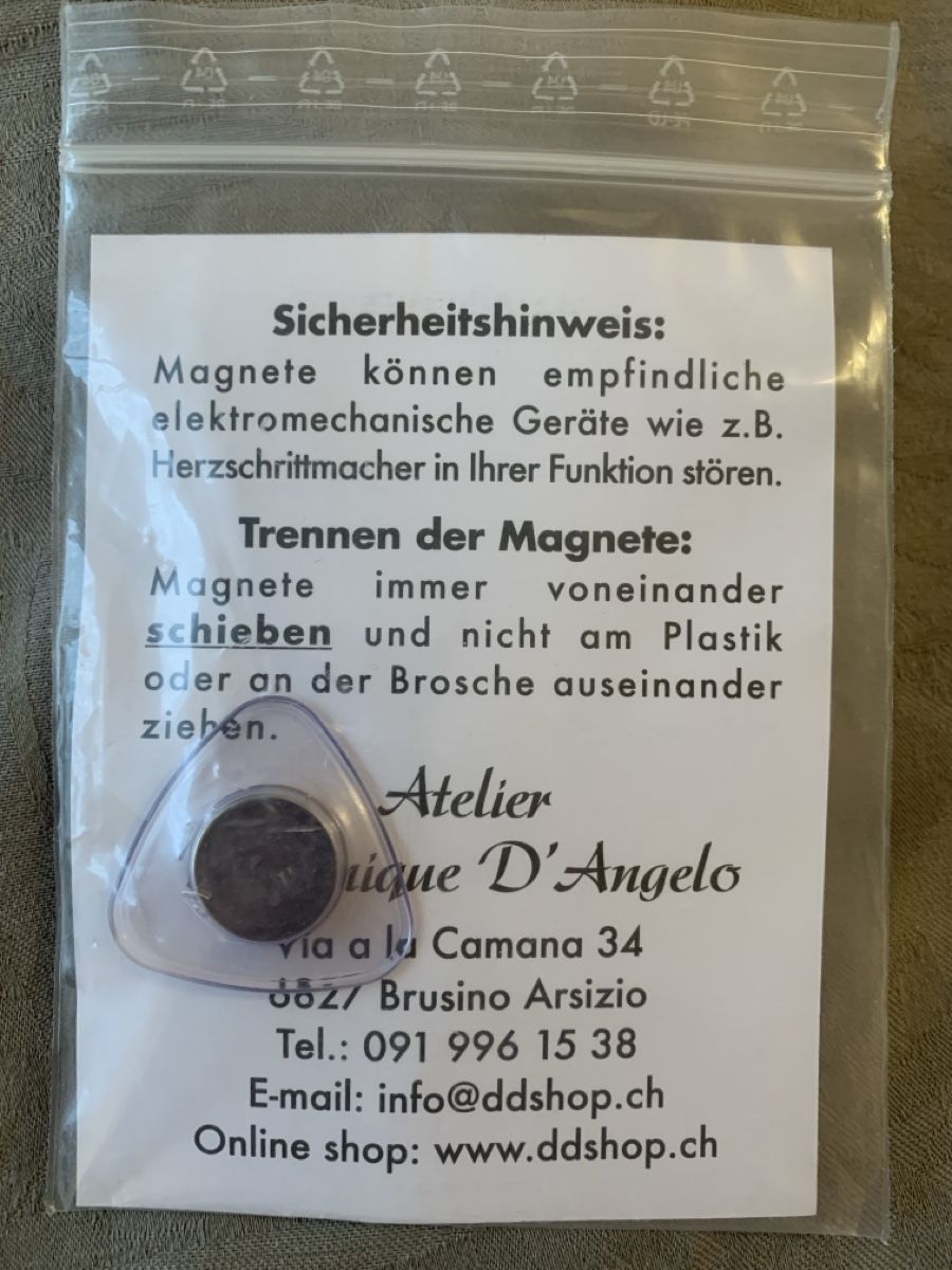 Calamite: Magnetische Brosche "MAGNETIC-FIX" Spiralförmig – Nuovo (secondo la descrizione) da Wilen b. Wil venduto da Huibuh 1