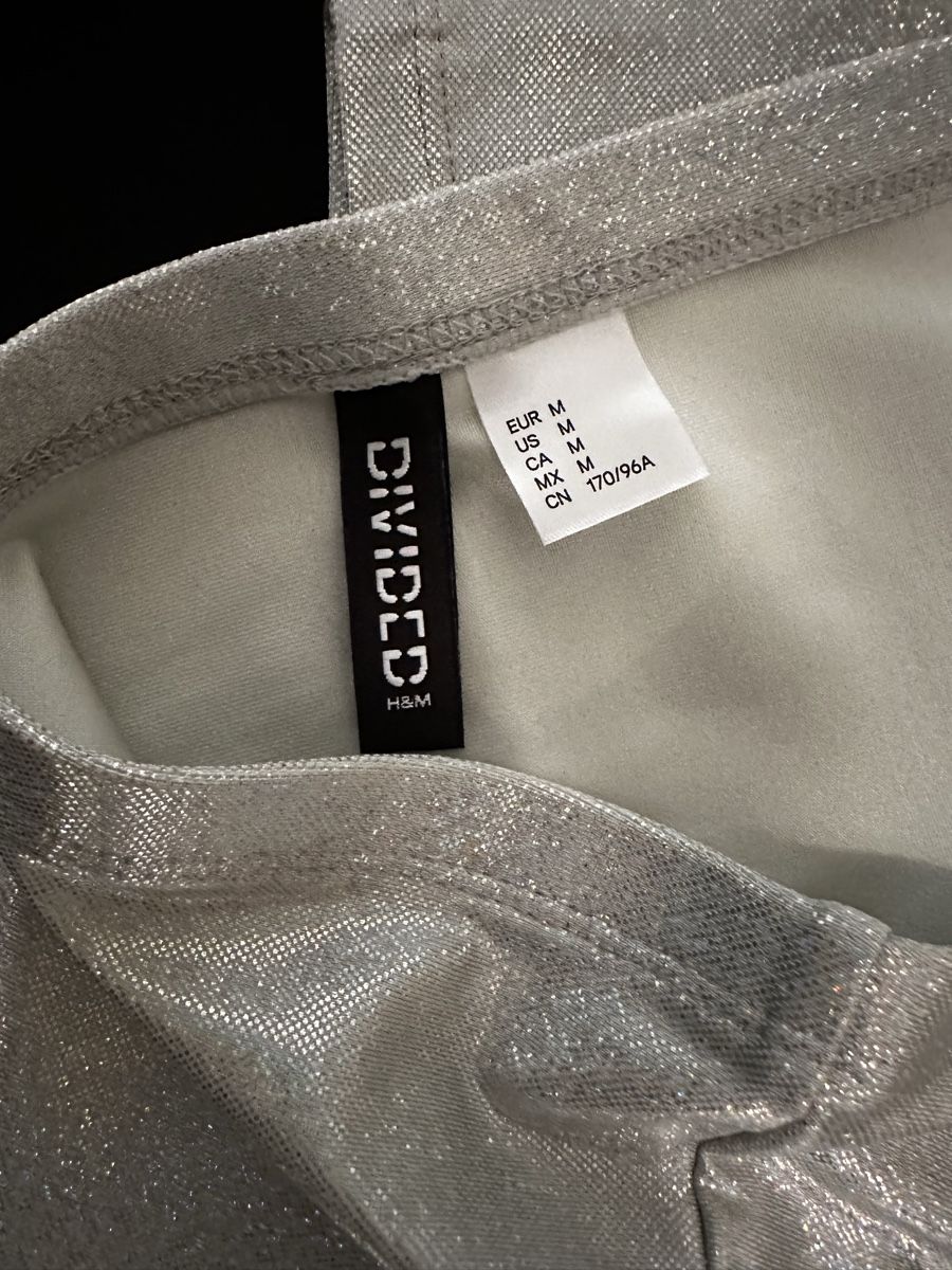 H&M Top: Glitzer Top Silber von H&M, Gr. S – Usato da Siebnen venduto da luana_cataleya 3
