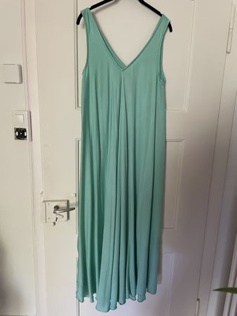 Wunderschönes Viskose A-Linie Sommerkleid