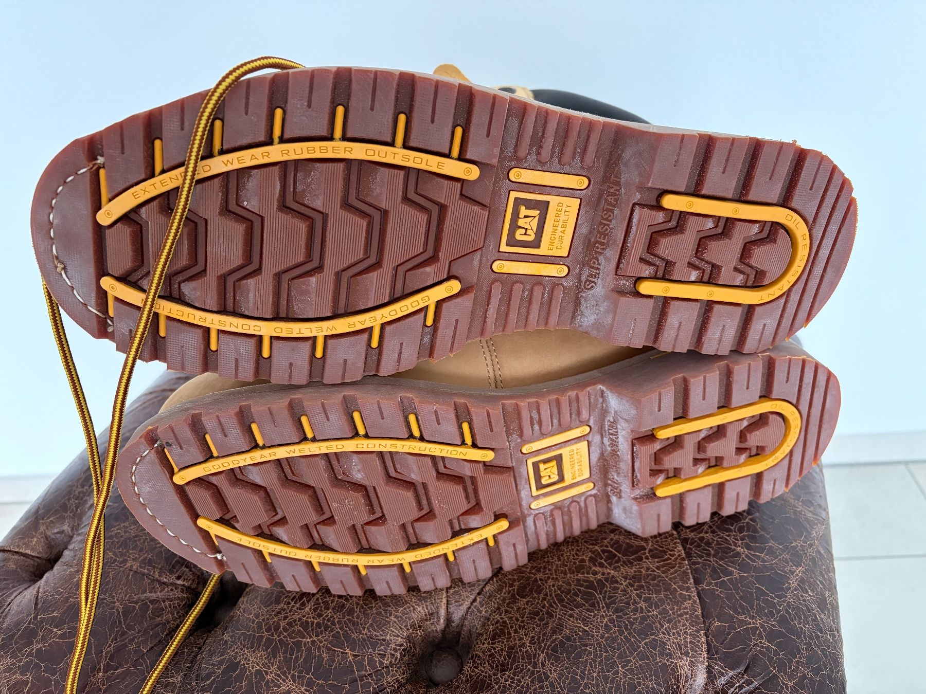 Caterpillar Chaussures hommes: CATERPILLAR Sicherheitsstiefel Holton S3 – D'occasion à Wallisellen par m_p_sl9d 1