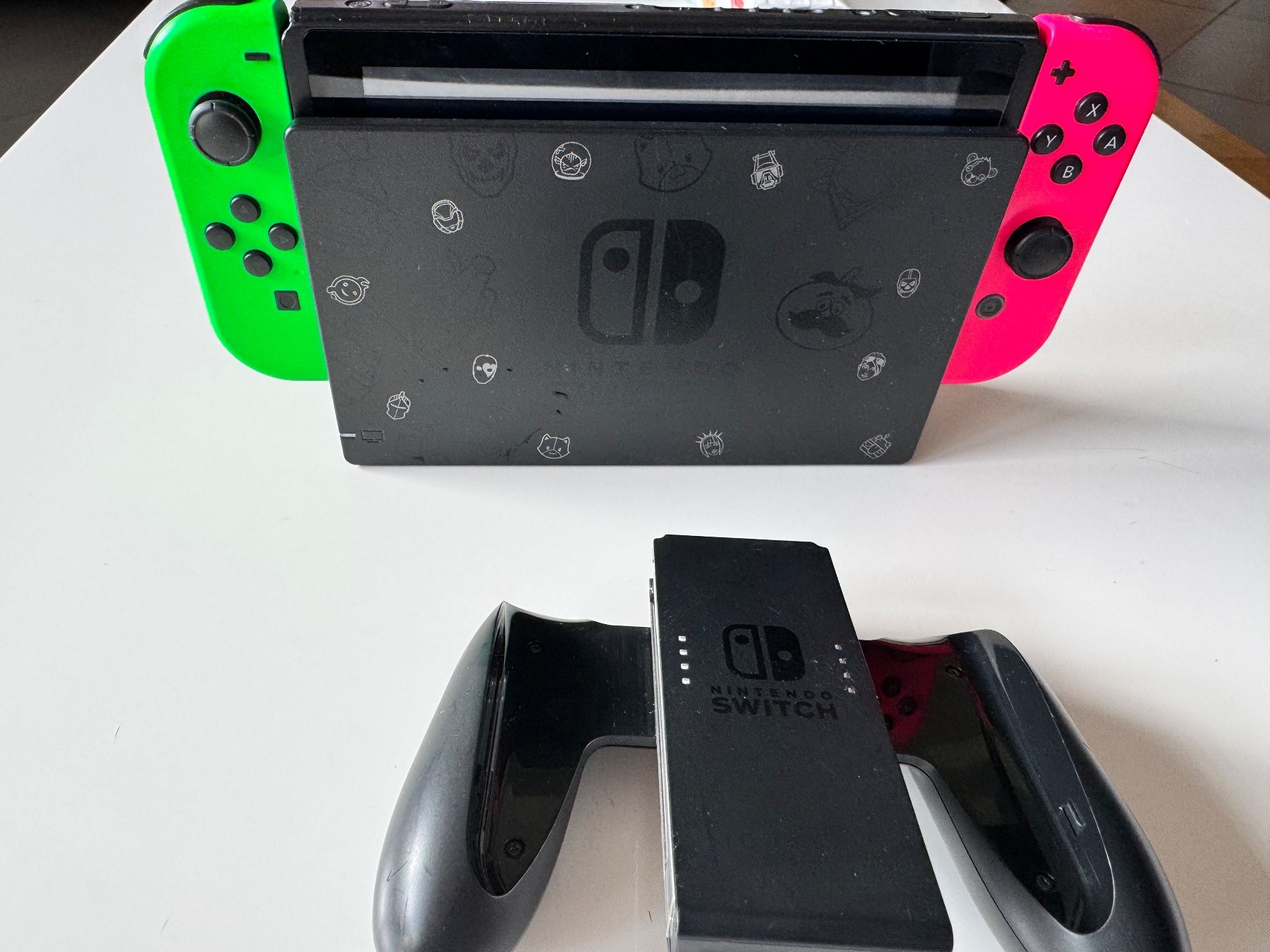 Nintendo Konsolen: Console Nintendo Switch avec dock et manettes défectueux – Defekt aus Leytron von SuPer_BoCk 5