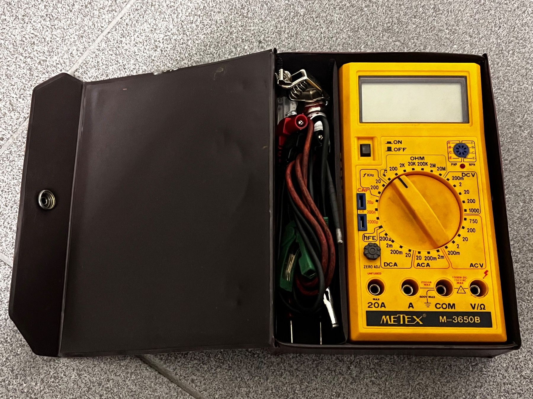 Messen: METEX Digital Multimeter M-3650-B ab 1.- – Gebraucht aus Unterägeri von  5